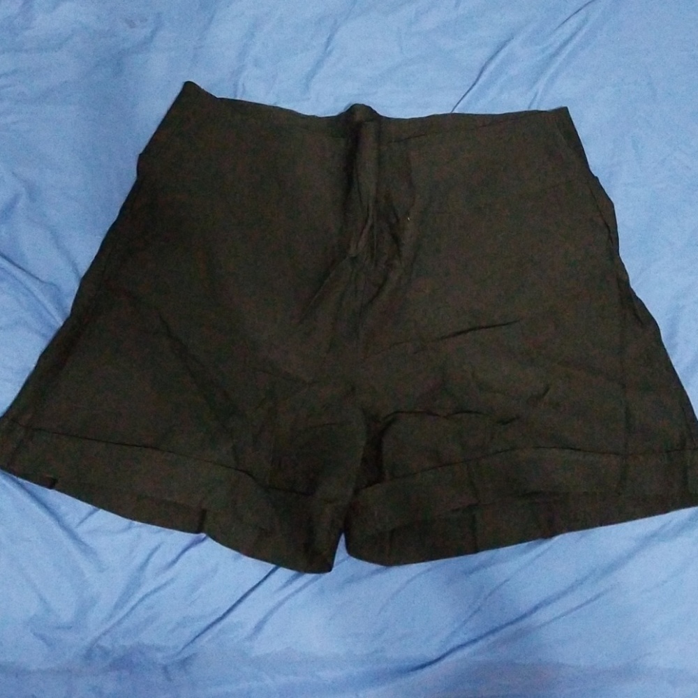 Fashion to figure black stretch shorts 3x